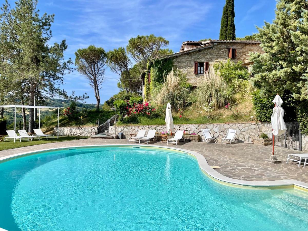 La Panoramica Gubbio - Maison De Charme - Casette E Appartamenti Self Catering Per Vacanze Meravigliose! Extérieur photo