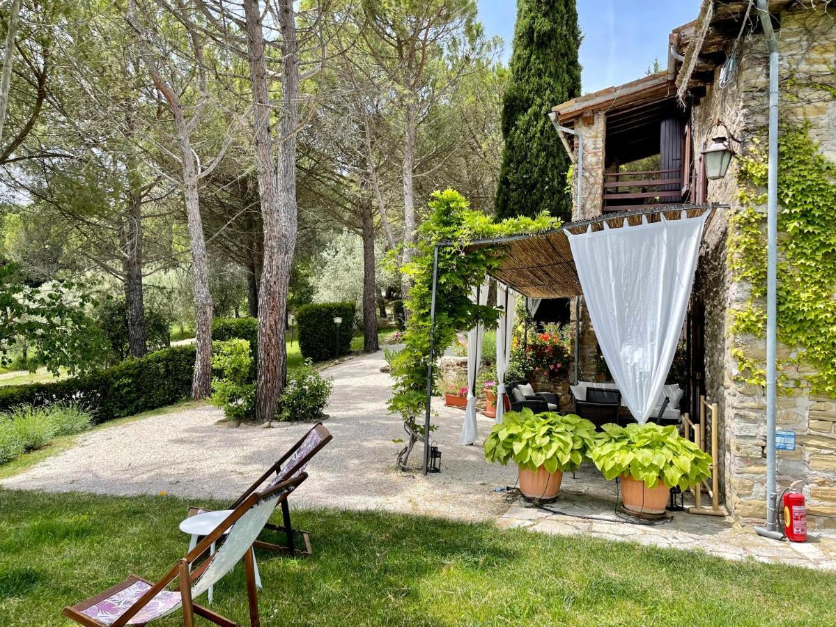 La Panoramica Gubbio - Maison De Charme - Casette E Appartamenti Self Catering Per Vacanze Meravigliose! Extérieur photo