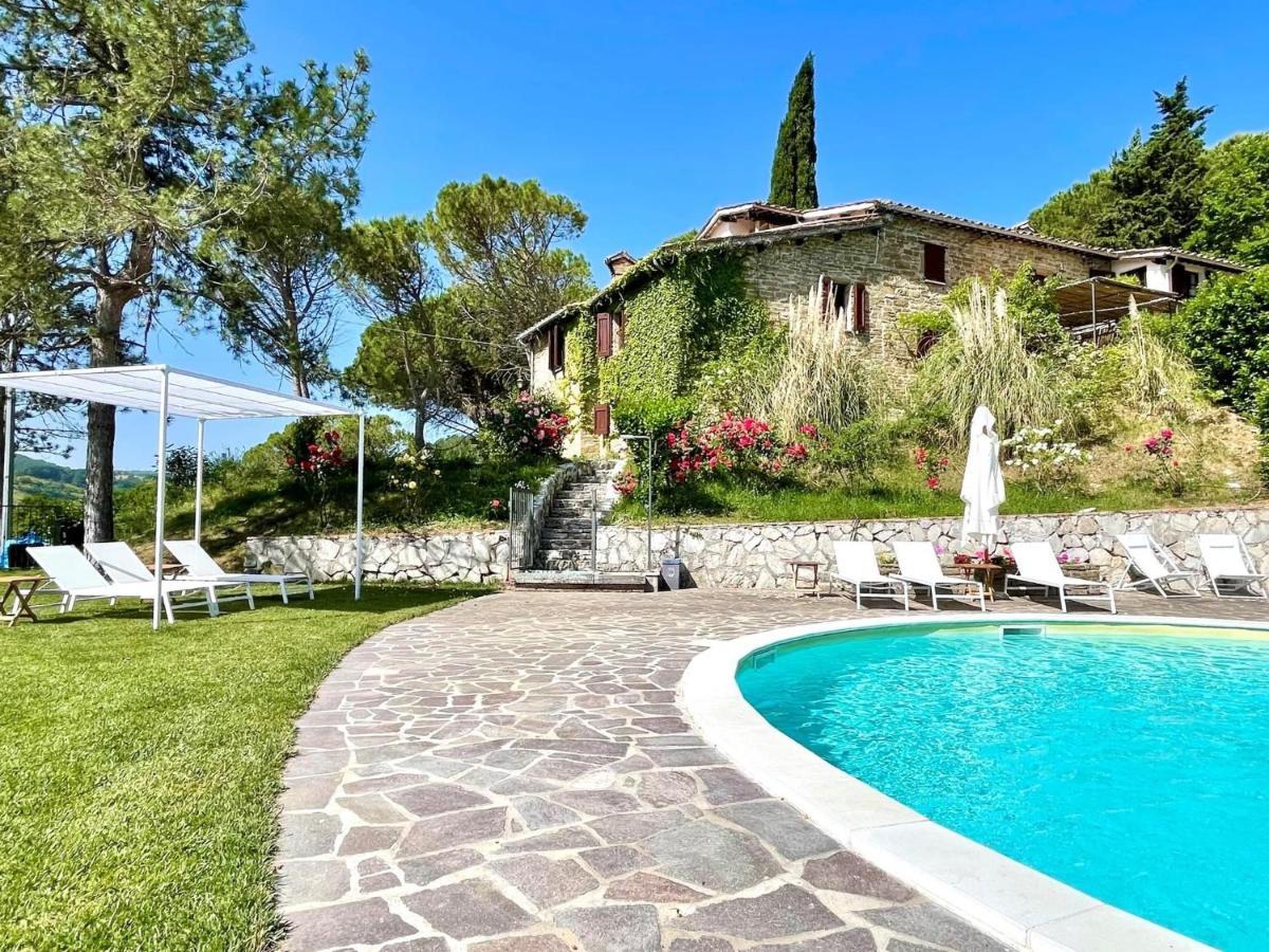 La Panoramica Gubbio - Maison De Charme - Casette E Appartamenti Self Catering Per Vacanze Meravigliose! Extérieur photo