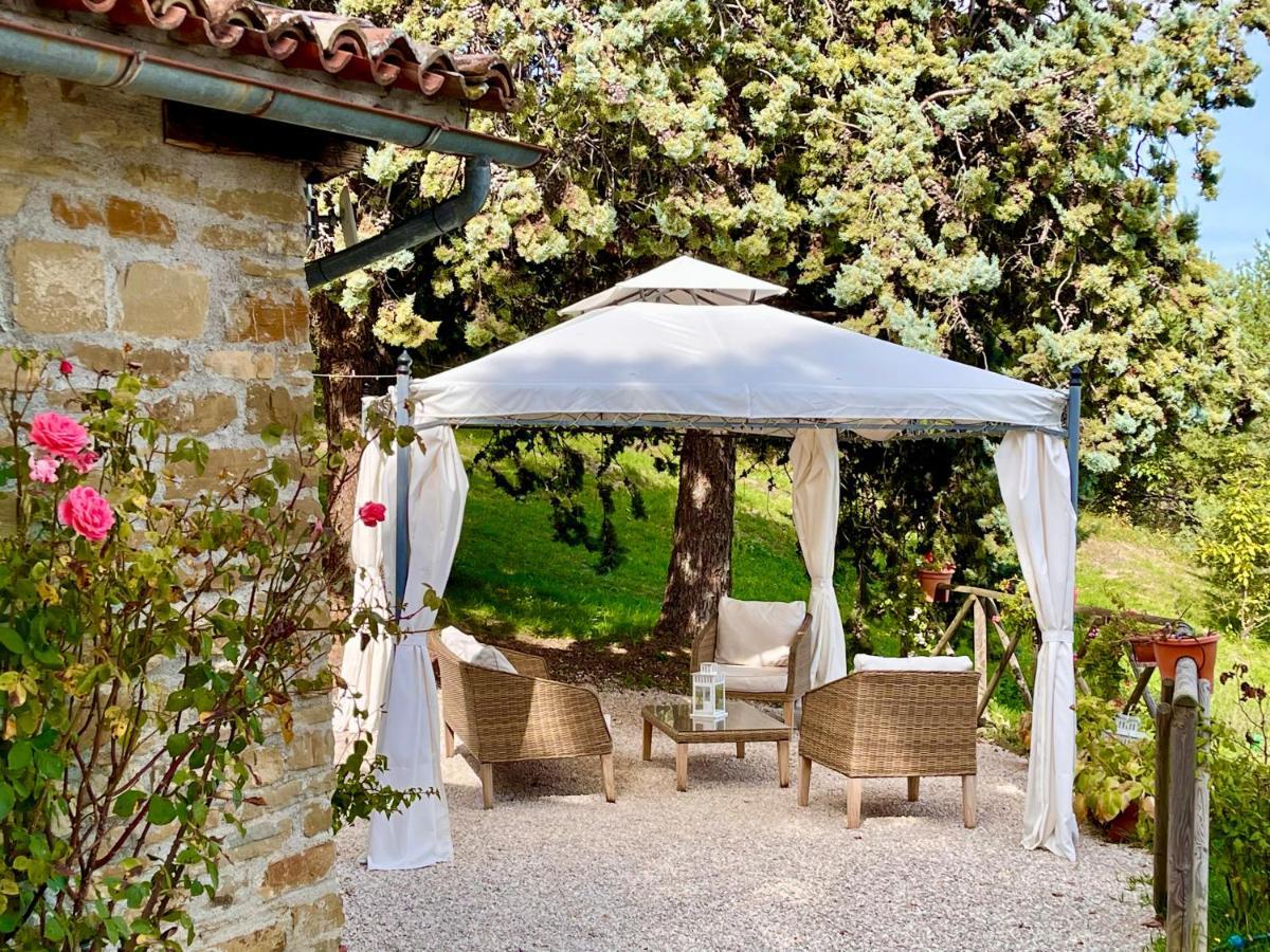 La Panoramica Gubbio - Maison De Charme - Casette E Appartamenti Self Catering Per Vacanze Meravigliose! Extérieur photo