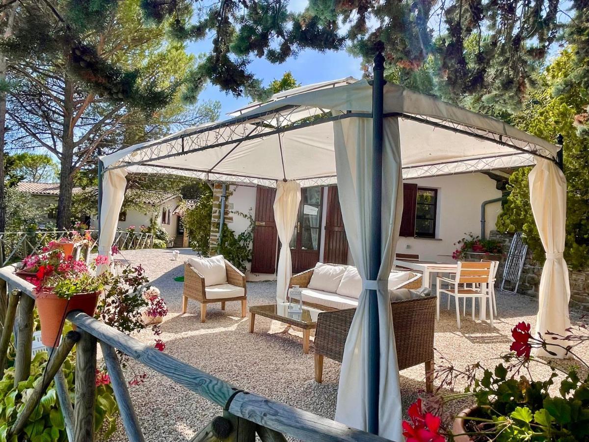 La Panoramica Gubbio - Maison De Charme - Casette E Appartamenti Self Catering Per Vacanze Meravigliose! Extérieur photo
